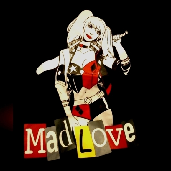 Harley Quinn T-shirt Sz L Pajama Top Mad Love Halloween Costume DC Comics Fun - Picture 1 of 6